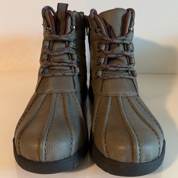 Easy Dry by Easy Street Stormy Waterproof Lace-Up Boots Gray Women’s 6.5M EUC - Picture 5 of 10